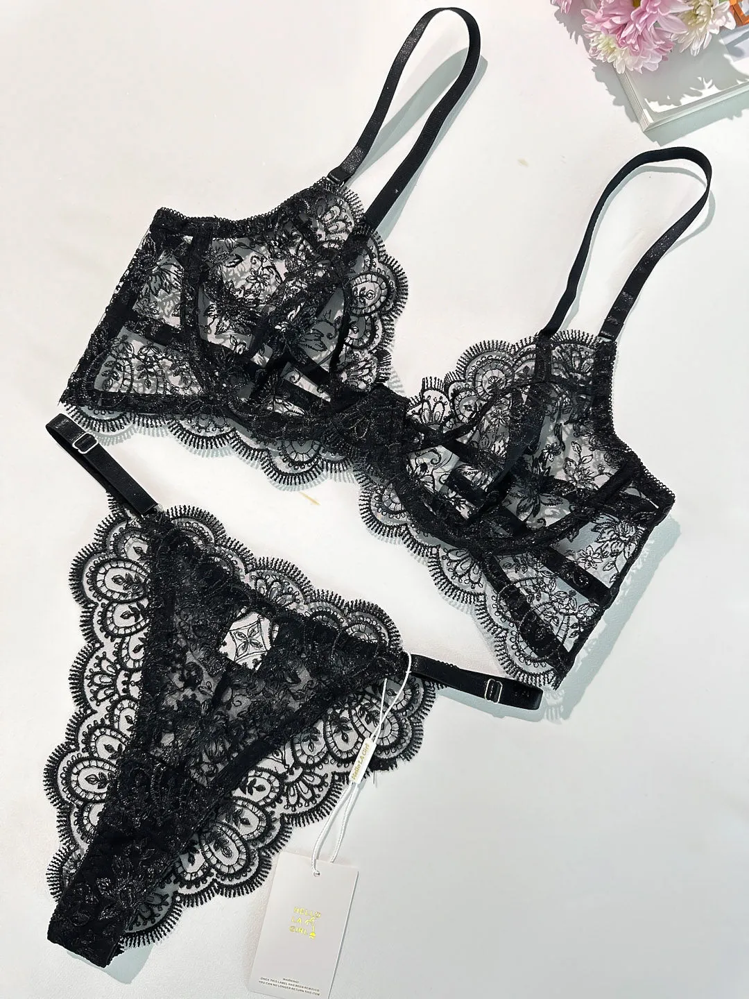 Exquisite Lace Lingerie Set